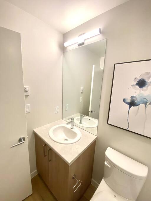 Lovely Brand New Suite Sidney Exterior photo